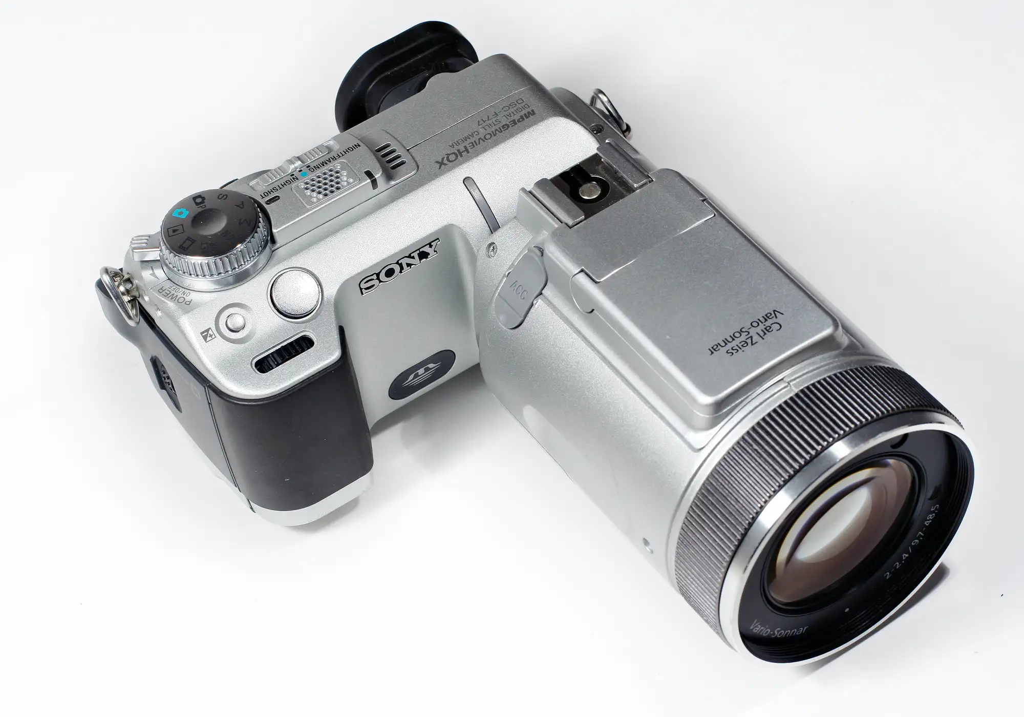 digital camera
